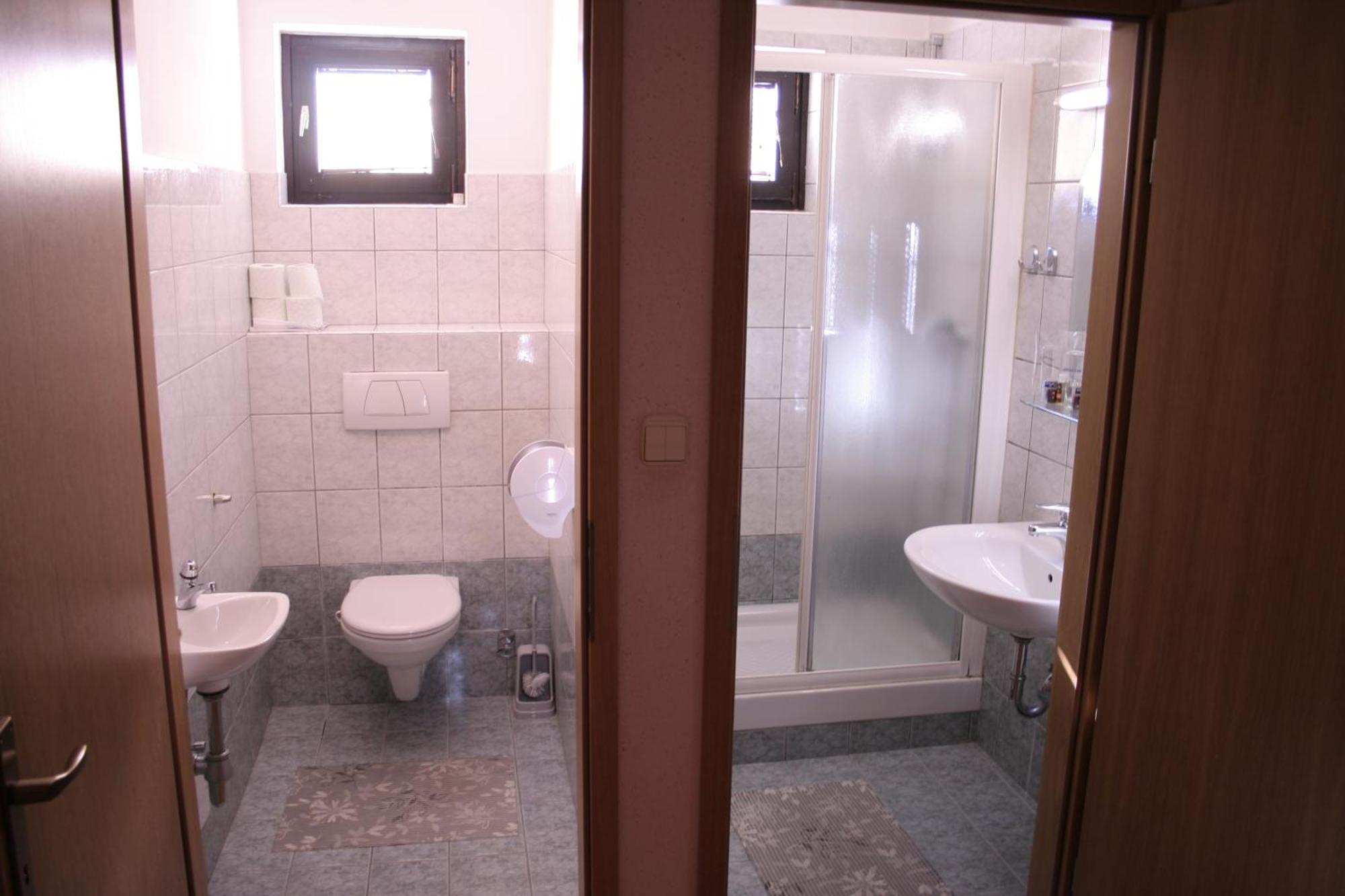 Guesthouse Janez Марібор Екстер'єр фото